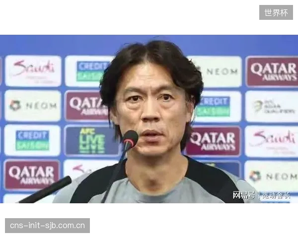韩国队欲破世界杯首战不胜魔咒，洪明甫或用双后腰限制绍切克的身体优势。
